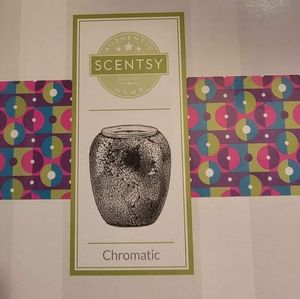 Chromatic Scentsy Warmer (NIB)